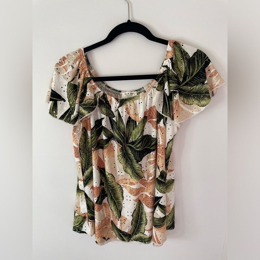 Top by Kim&Cami Los Angeles - size medium NWOT